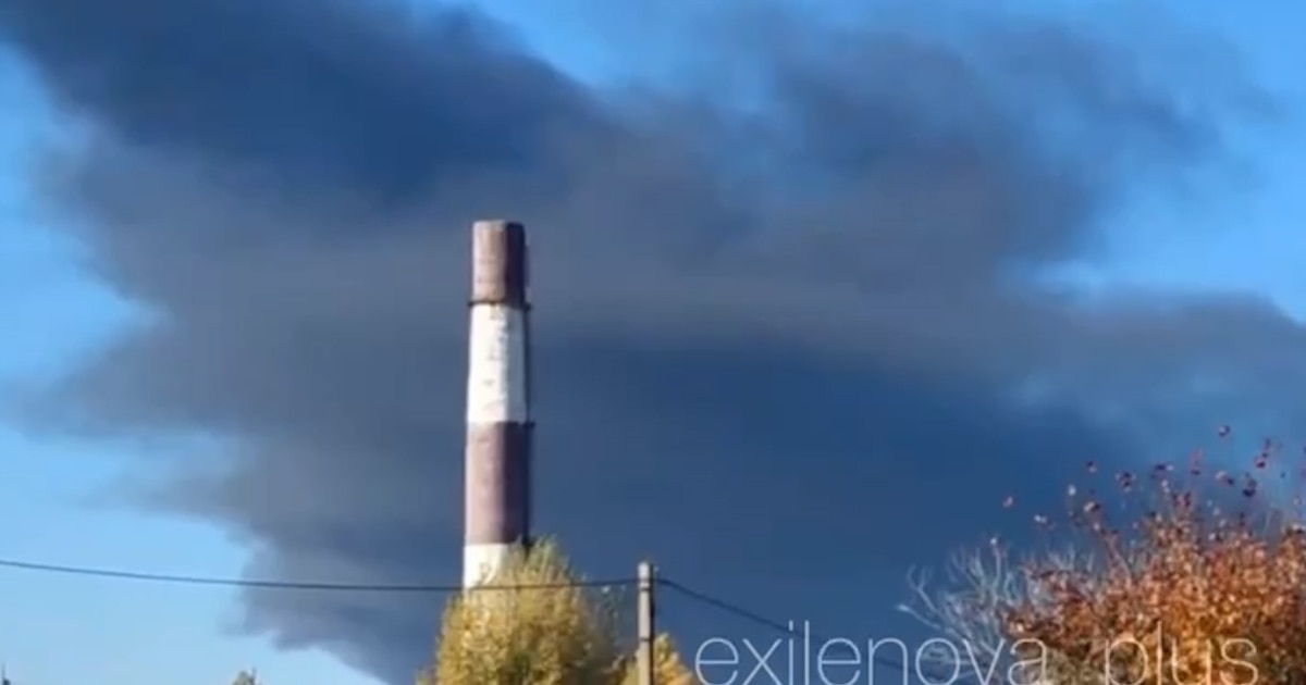 Russian Oil Refineries Hit: 17% Capacity Lost, Fuel Crisis